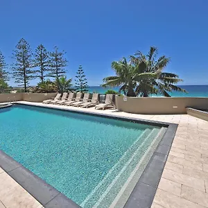 Resort Clubb Coolum Sunshine Coast, Coolum Beach